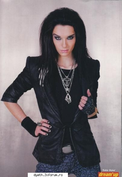 Bill Kaulitz~PoZe - ♥O mIe De CuLoRi Pe CeR ♥ - Pozee