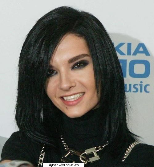 Bill Kaulitz~PoZe - una mai veche :D - Pozee