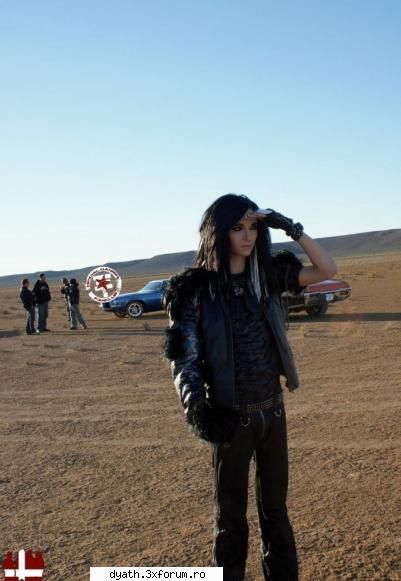Bill Kaulitz~PoZe - ♥O mIe De CuLoRi Pe CeR ♥ - Pozee