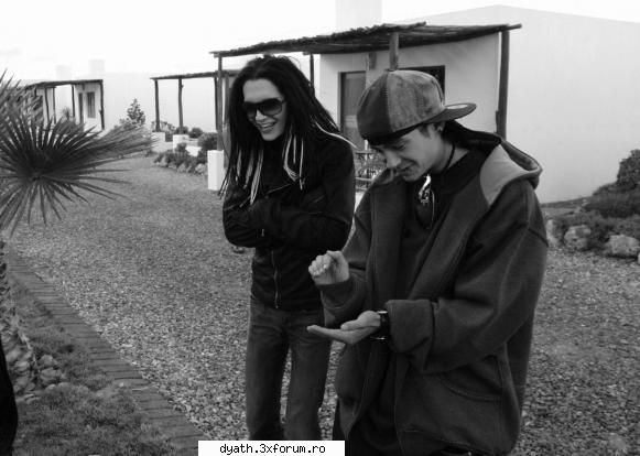 Funny TH - Asta e poza dupa care am fakut o obsesie ....Tom - Funny & made by fans